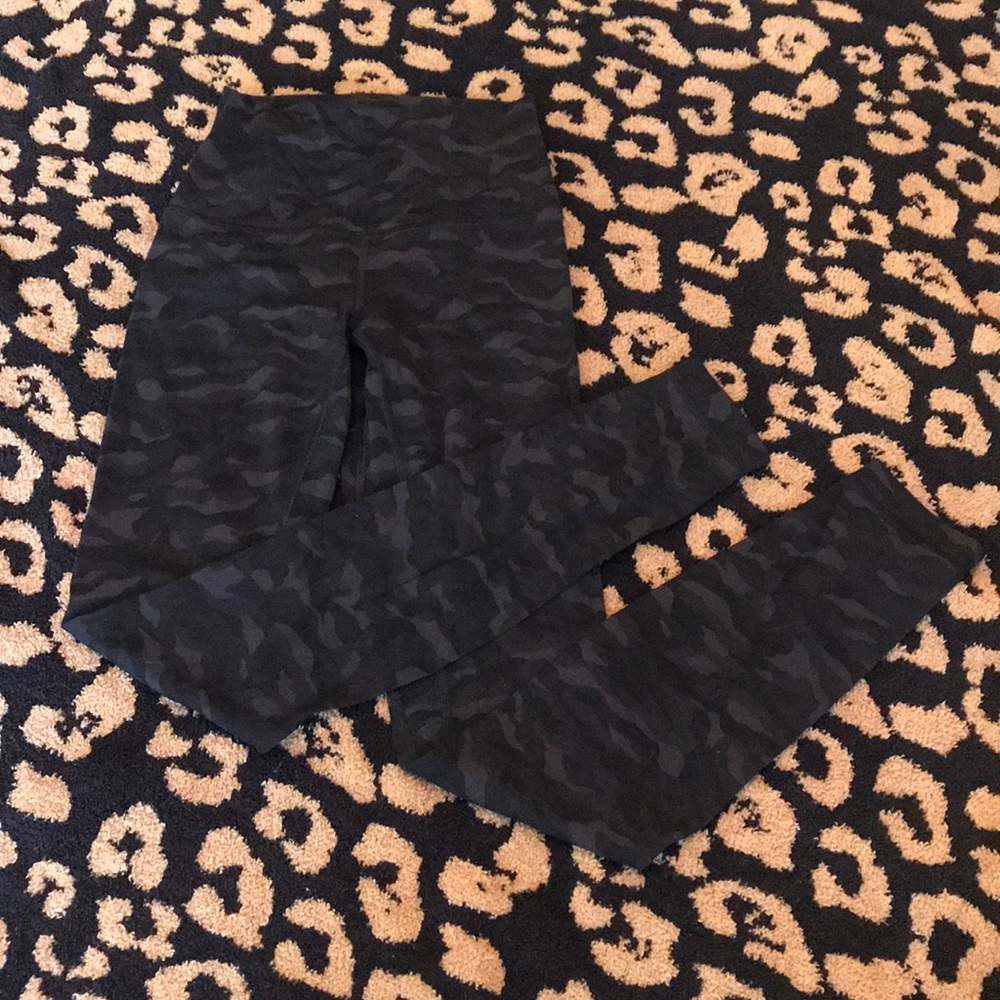 Lululemon Camo Align Leggings 28”